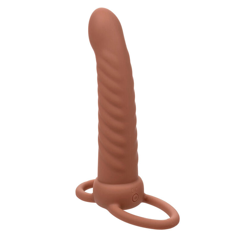 CALEXOTICS - MAXX DOUBLE RIBBED PENETRATOR 10 VIBRATIONS MULATO