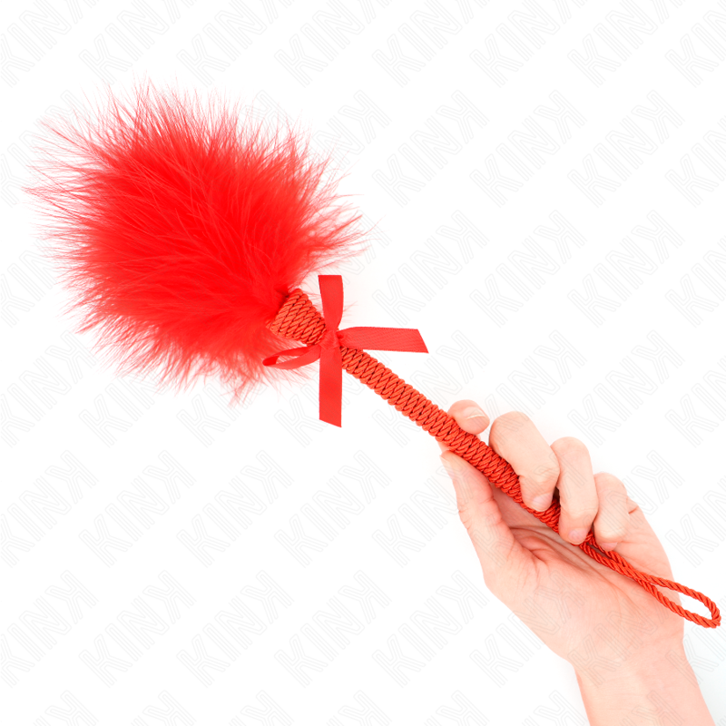 KINK - MASAJEADOR DE CUERDA DE NAILON CON PLUMAS PARA COSQUILLAS Y LAZO ROJO 25 CM