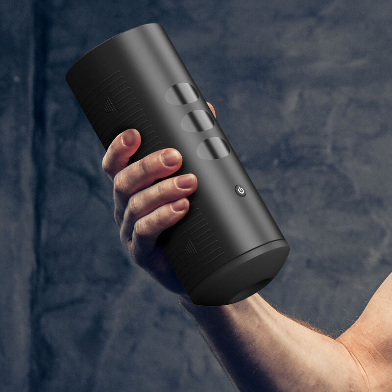 KIIROO - TITAN TECHNOLOGICAL MASTURBATOR